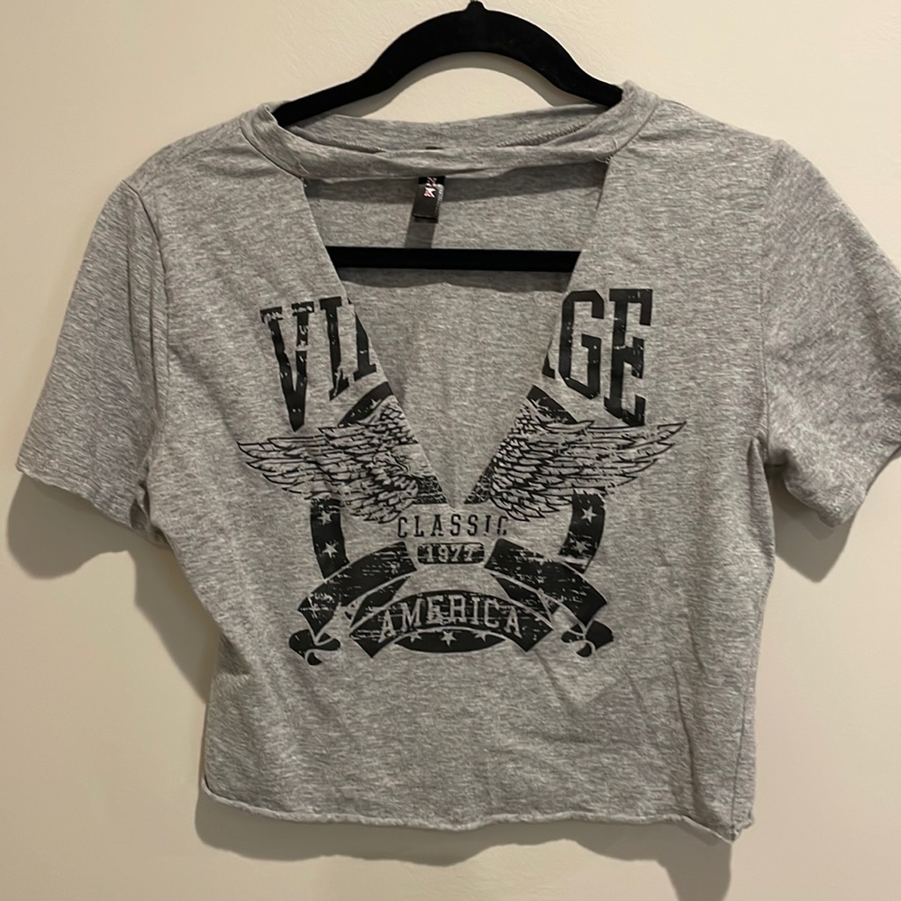 JNK Gray Short Sleeve Cropped Deep V T-Shirt Women’s Size Small